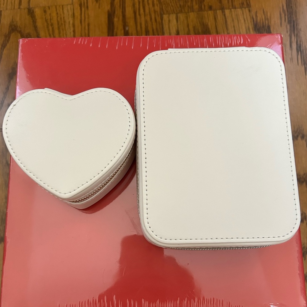 🆕 A New Day Off White Faux Leather Jewelry Travel Case Organizer Bundle Set